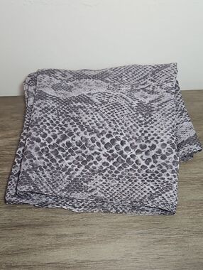 Isabella Snake Pattern Long Sheer Long Scarf